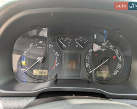 Синий Шкода Октавия, объемом двигателя 1.6 л и пробегом 226 тыс. км за 6400 $, фото 11 на Automoto.ua