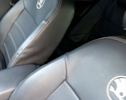 Синий Шкода Октавия, объемом двигателя 2 л и пробегом 231 тыс. км за 5499 $, фото 11 на Automoto.ua