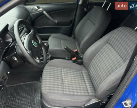 Синий Шкода Октавия, объемом двигателя 1.6 л и пробегом 258 тыс. км за 5350 $, фото 27 на Automoto.ua