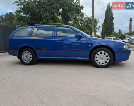 Синий Шкода Октавия, объемом двигателя 1.6 л и пробегом 226 тыс. км за 6400 $, фото 5 на Automoto.ua