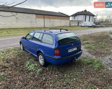 Синий Шкода Октавия, объемом двигателя 1.9 л и пробегом 349 тыс. км за 5000 $, фото 5 на Automoto.ua