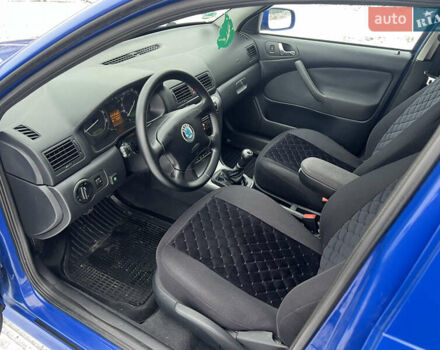 Синий Шкода Октавия, объемом двигателя 1.6 л и пробегом 260 тыс. км за 5000 $, фото 9 на Automoto.ua
