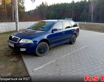 Синий Шкода Октавия, объемом двигателя 2 л и пробегом 231 тыс. км за 5499 $, фото 1 на Automoto.ua