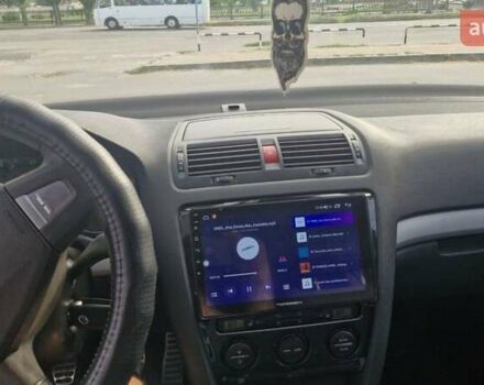 Шкода Октавия 2006 в Миргороде на Automoto.ua Синий Шкода Октавия, объемом двигателя 1.98 л и пробегом 202 тыс. км за 7000 $, фото 18 на Automoto.ua