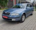 Синий Шкода Октавия, объемом двигателя 1.6 л и пробегом 215 тыс. км за 6500 $, фото 1 на Automoto.ua