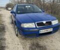 Синій Шкода Октавія, об'ємом двигуна 1.6 л та пробігом 350 тис. км за 3900 $, фото 1 на Automoto.ua