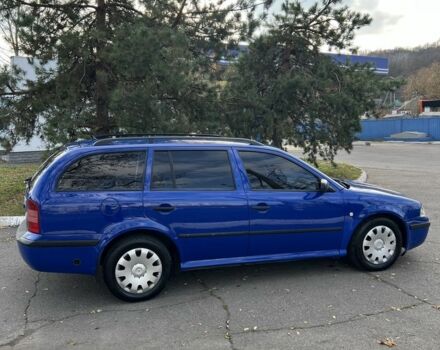 Синий Шкода Октавия, объемом двигателя 1.6 л и пробегом 371 тыс. км за 4200 $, фото 5 на Automoto.ua