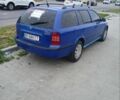 Синий Шкода Октавия, объемом двигателя 1.6 л и пробегом 220 тыс. км за 4000 $, фото 1 на Automoto.ua