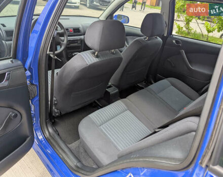 Синий Шкода Октавия, объемом двигателя 1.6 л и пробегом 226 тыс. км за 6400 $, фото 17 на Automoto.ua