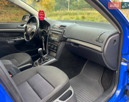 Шкода Октавия 2006 в Белой Церкве на Automoto.ua Синий Шкода Октавия, объемом двигателя 1.97 л и пробегом 365 тыс. км за 4999 $, фото 25 на Automoto.ua