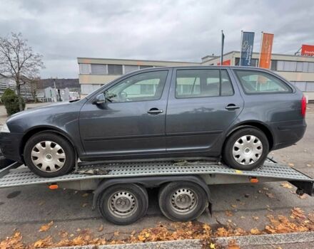 Синий Шкода Октавия, объемом двигателя 2 л и пробегом 319 тыс. км за 3600 $, фото 5 на Automoto.ua