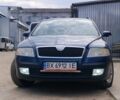 Синий Шкода Октавия, объемом двигателя 2 л и пробегом 320 тыс. км за 5600 $, фото 1 на Automoto.ua
