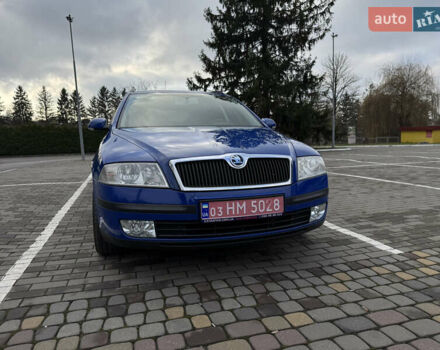 Синий Шкода Октавия, объемом двигателя 0 л и пробегом 235 тыс. км за 6500 $, фото 1 на Automoto.ua