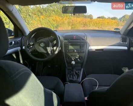 Синій Шкода Октавія, об'ємом двигуна 1.6 л та пробігом 217 тис. км за 6200 $, фото 25 на Automoto.ua