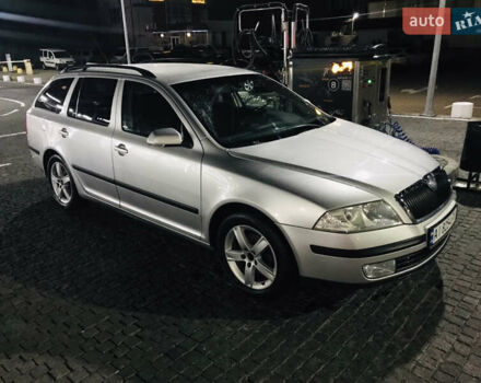 Синий Шкода Октавия, объемом двигателя 2 л и пробегом 310 тыс. км за 6800 $, фото 3 на Automoto.ua