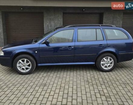 Синий Шкода Октавия, объемом двигателя 1.6 л и пробегом 205 тыс. км за 4999 $, фото 4 на Automoto.ua
