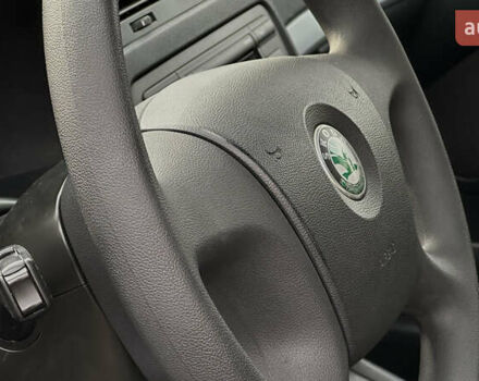 Синій Шкода Октавія, об'ємом двигуна 1.6 л та пробігом 212 тис. км за 6250 $, фото 51 на Automoto.ua