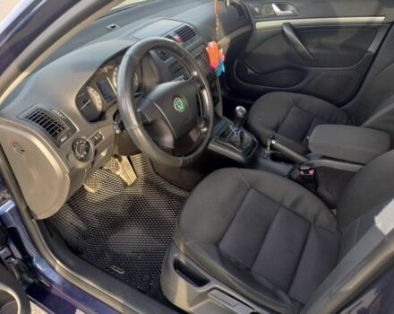 Синій Шкода Октавія, об'ємом двигуна 1.6 л та пробігом 285 тис. км за 7200 $, фото 4 на Automoto.ua