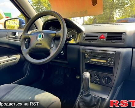 Синий Шкода Октавия, объемом двигателя 1.6 л и пробегом 231 тыс. км за 6600 $, фото 6 на Automoto.ua