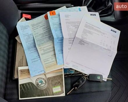 Синий Шкода Октавия, объемом двигателя 1.6 л и пробегом 237 тыс. км за 5250 $, фото 68 на Automoto.ua