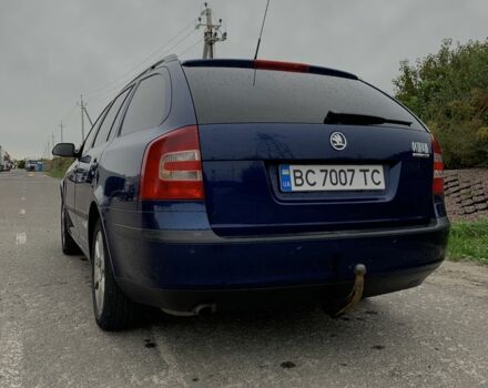 Синий Шкода Октавия, объемом двигателя 1.6 л и пробегом 280 тыс. км за 4500 $, фото 3 на Automoto.ua