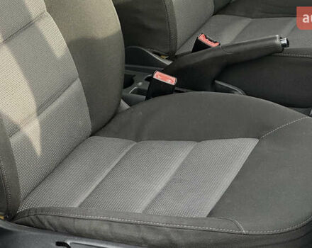 Синій Шкода Октавія, об'ємом двигуна 1.6 л та пробігом 212 тис. км за 6250 $, фото 73 на Automoto.ua