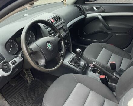 Синій Шкода Октавія, об'ємом двигуна 1.6 л та пробігом 298 тис. км за 5100 $, фото 6 на Automoto.ua