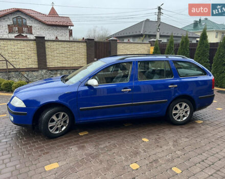 Синий Шкода Октавия, объемом двигателя 1.6 л и пробегом 220 тыс. км за 7200 $, фото 4 на Automoto.ua