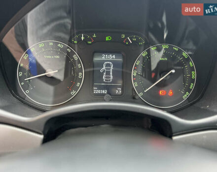 Синий Шкода Октавия, объемом двигателя 1.6 л и пробегом 220 тыс. км за 7200 $, фото 32 на Automoto.ua