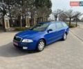 Синий Шкода Октавия, объемом двигателя 1.6 л и пробегом 201 тыс. км за 5400 $, фото 1 на Automoto.ua
