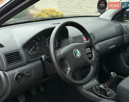 Синій Шкода Октавія, об'ємом двигуна 1.6 л та пробігом 205 тис. км за 4999 $, фото 9 на Automoto.ua