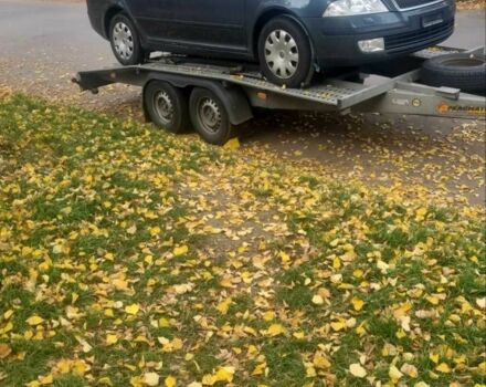 Синий Шкода Октавия, объемом двигателя 2 л и пробегом 319 тыс. км за 3600 $, фото 4 на Automoto.ua