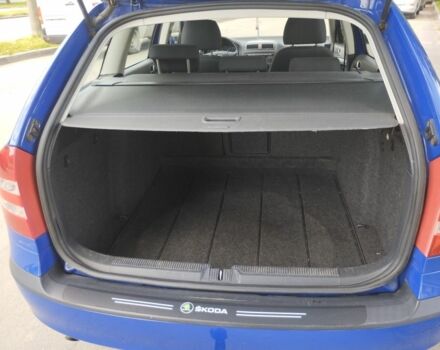 Синий Шкода Октавия, объемом двигателя 1.6 л и пробегом 220 тыс. км за 5800 $, фото 21 на Automoto.ua