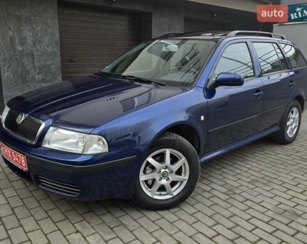 Синий Шкода Октавия, объемом двигателя 1.6 л и пробегом 205 тыс. км за 4999 $, фото 2 на Automoto.ua