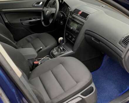 Синий Шкода Октавия, объемом двигателя 1.6 л и пробегом 280 тыс. км за 4500 $, фото 5 на Automoto.ua