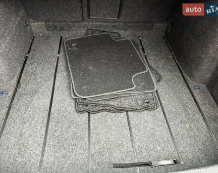 Синий Шкода Октавия, объемом двигателя 1.6 л и пробегом 220 тыс. км за 7200 $, фото 23 на Automoto.ua