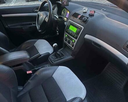Синій Шкода Октавія, об'ємом двигуна 2 л та пробігом 252 тис. км за 7000 $, фото 8 на Automoto.ua