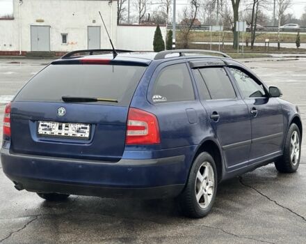 Синий Шкода Октавия, объемом двигателя 1.6 л и пробегом 246 тыс. км за 5500 $, фото 1 на Automoto.ua