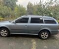 Синий Шкода Октавия, объемом двигателя 1.6 л и пробегом 170 тыс. км за 6300 $, фото 3 на Automoto.ua