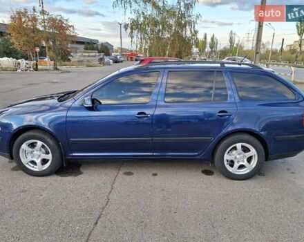 Синий Шкода Октавия, объемом двигателя 1.6 л и пробегом 247 тыс. км за 6000 $, фото 1 на Automoto.ua