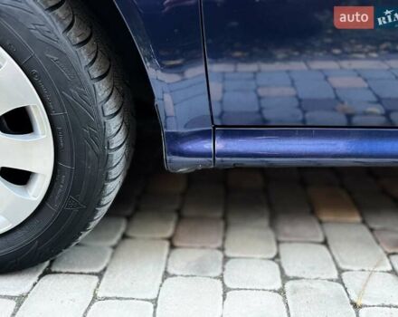 Синий Шкода Октавия, объемом двигателя 1.6 л и пробегом 184 тыс. км за 5450 $, фото 3 на Automoto.ua