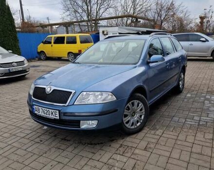 Синий Шкода Октавия, объемом двигателя 1.6 л и пробегом 253 тыс. км за 4600 $, фото 1 на Automoto.ua