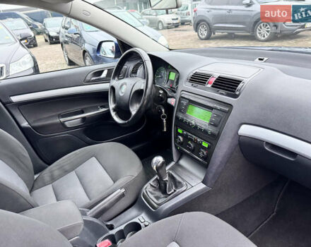 Синий Шкода Октавия, объемом двигателя 1.6 л и пробегом 227 тыс. км за 6200 $, фото 34 на Automoto.ua