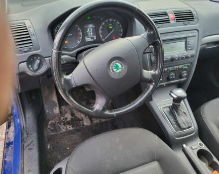 Синій Шкода Октавія, об'ємом двигуна 2 л та пробігом 327 тис. км за 3350 $, фото 5 на Automoto.ua