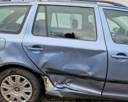 Синий Шкода Октавия, объемом двигателя 1.6 л и пробегом 253 тыс. км за 4600 $, фото 8 на Automoto.ua