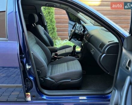 Синий Шкода Октавия, объемом двигателя 1.6 л и пробегом 184 тыс. км за 5450 $, фото 13 на Automoto.ua