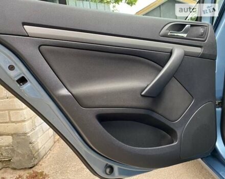 Синий Шкода Октавия, объемом двигателя 1.6 л и пробегом 180 тыс. км за 8800 $, фото 8 на Automoto.ua