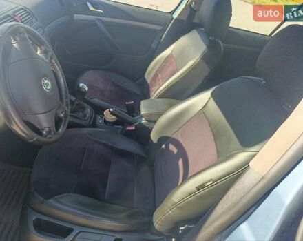 Синий Шкода Октавия, объемом двигателя 1.6 л и пробегом 228 тыс. км за 6500 $, фото 4 на Automoto.ua
