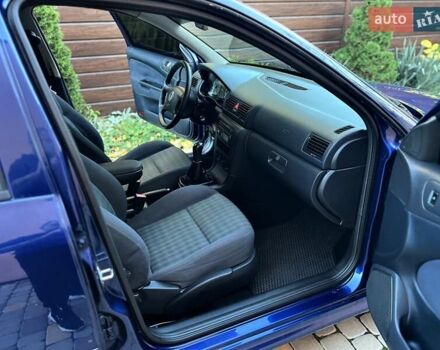 Синий Шкода Октавия, объемом двигателя 1.6 л и пробегом 184 тыс. км за 5450 $, фото 14 на Automoto.ua