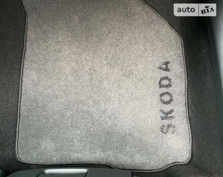 Синий Шкода Октавия, объемом двигателя 1.6 л и пробегом 180 тыс. км за 8800 $, фото 6 на Automoto.ua